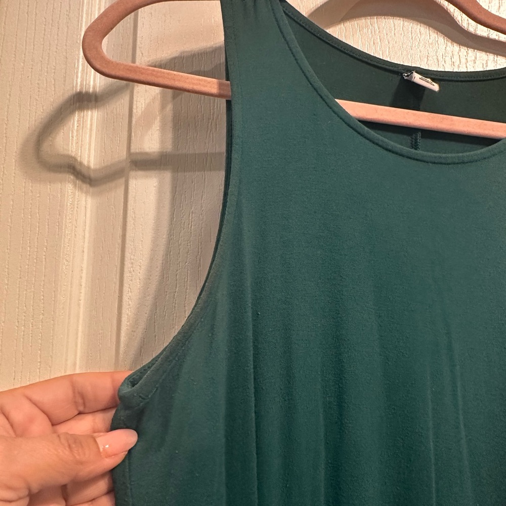 Sleeveless Emerald Shift Dress
